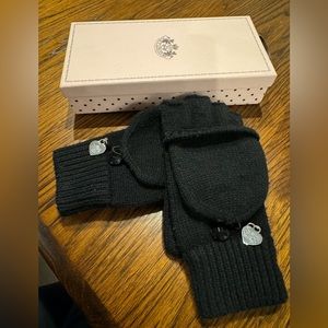 Juicy Couture Pop Top Mittens in black